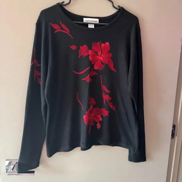 Black and Red Floral Women's Sweater - Picture 3 of 8